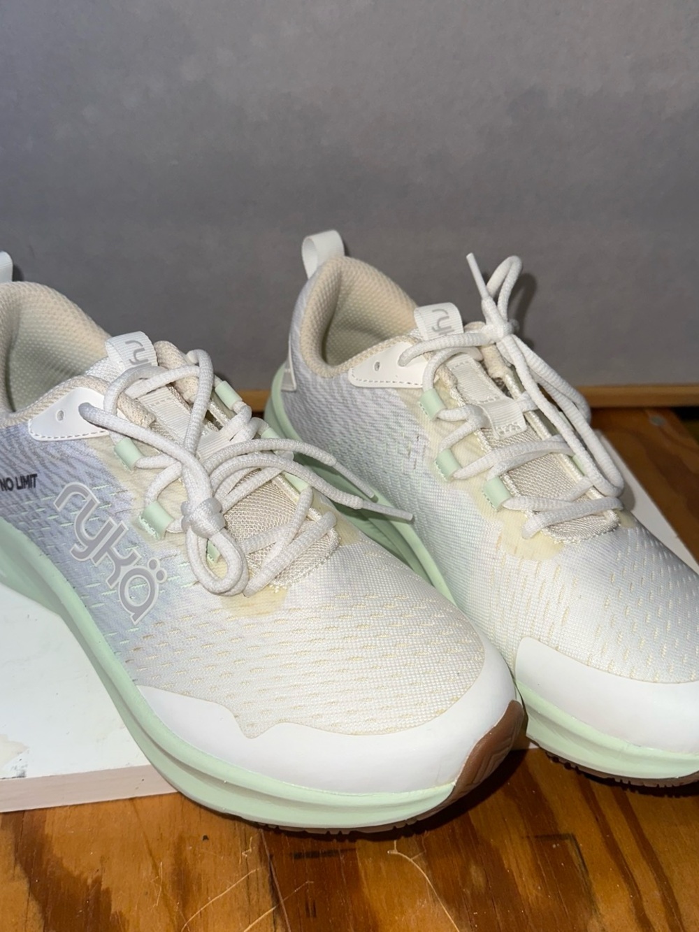 Ryka Women's White and Mint Athletic Walking Sneakers